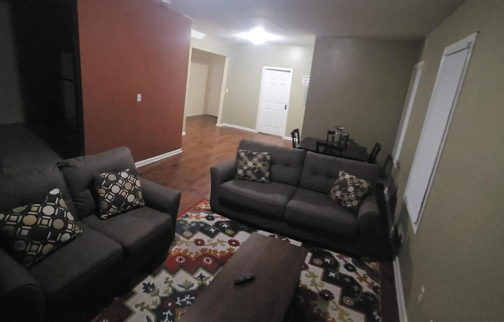 Staycation Haven Master Bedroom Newark Lejlighed